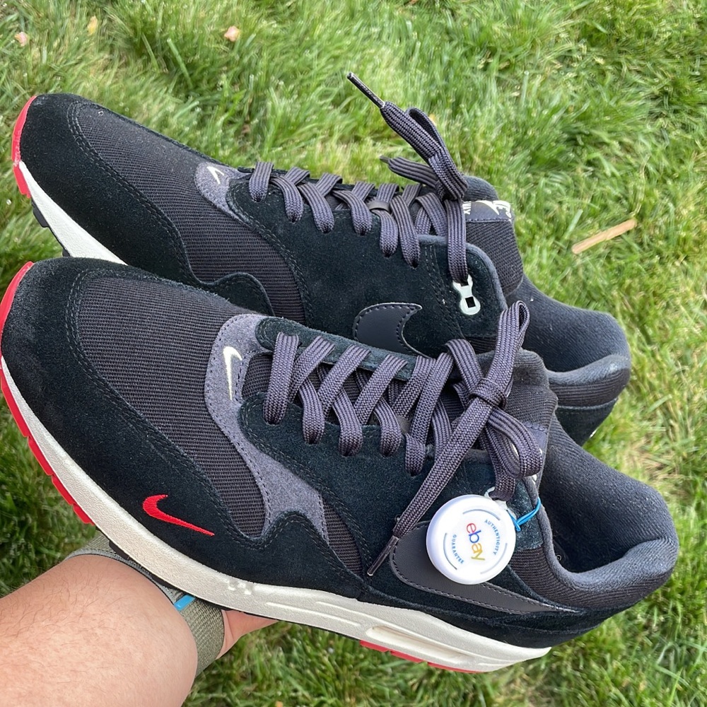 Air Max 1 premium🔥 (Bred) Mini Swoosh 💯
